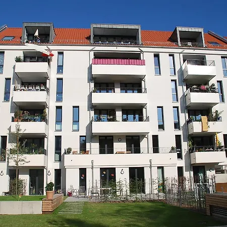 Privatunterkunft Zuhause Wohnprojekt - Double With Private Bathroom *